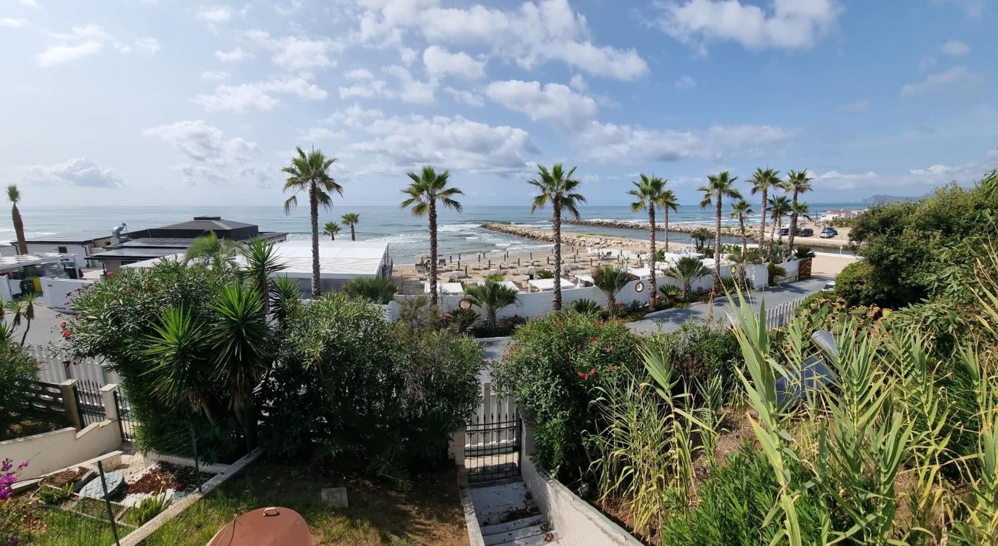 La Villa Fronte Spiaggia Bandiera Blu Sperlonga Eksteriør bilde