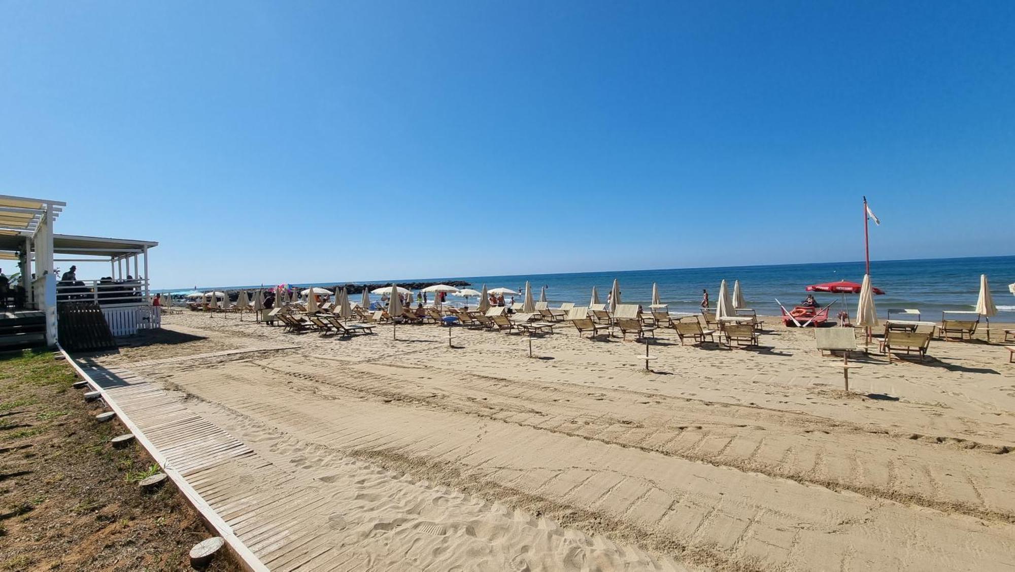 La Villa Fronte Spiaggia Bandiera Blu Sperlonga Eksteriør bilde