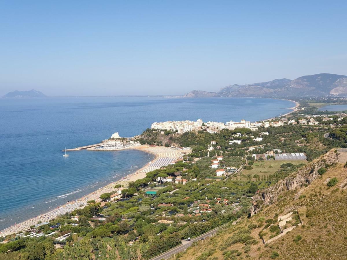 La Villa Fronte Spiaggia Bandiera Blu Sperlonga Eksteriør bilde
