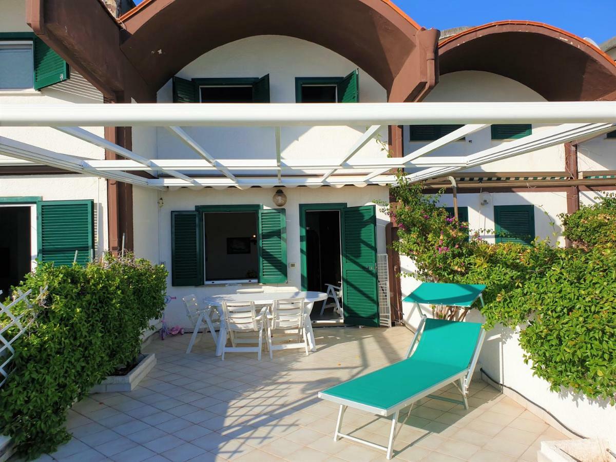 La Villa Fronte Spiaggia Bandiera Blu Sperlonga Eksteriør bilde